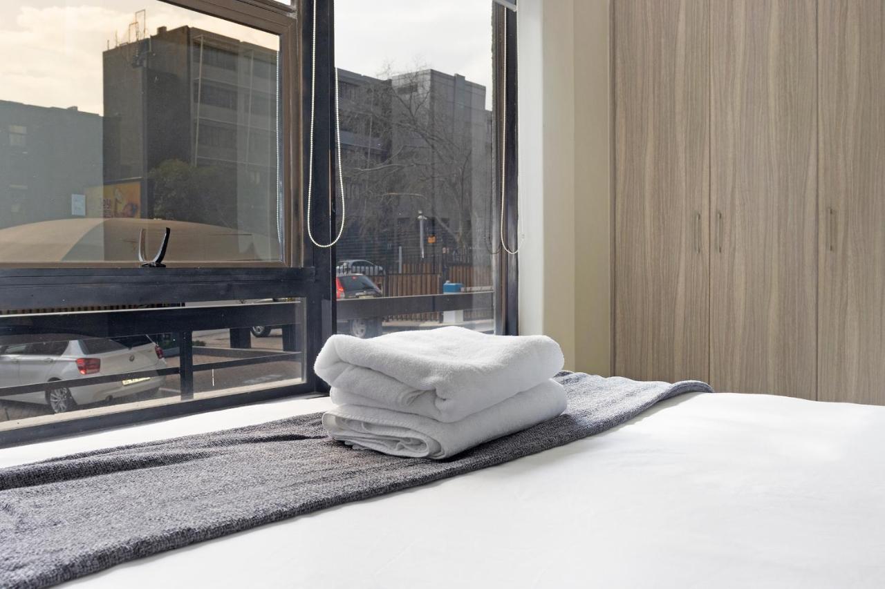 יוהנסבורג Urban Oasis Apartments At The Bolton מראה חיצוני תמונה